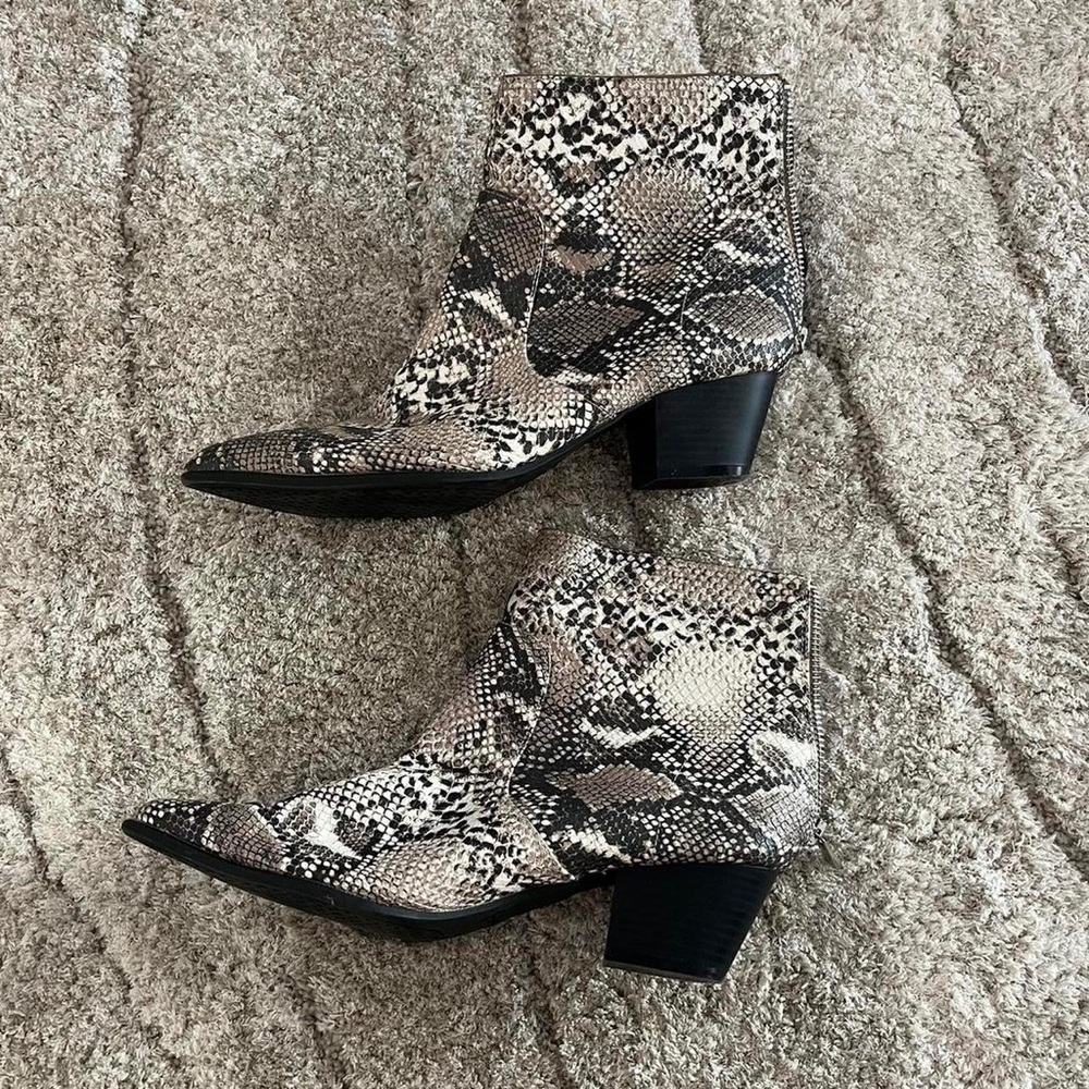 Qupid snake print ankle boots